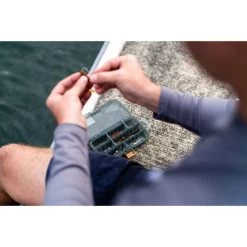 Versus VS-804 Tackle Box Black -Fishing Supplies Sale BCF 643666 02 hi res